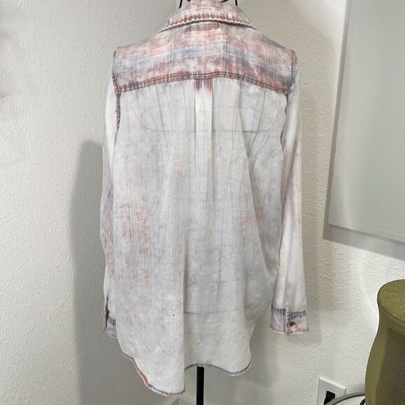 Paper + Crane Small Twist-Front Button-Down Plaid Shirt size S - Picture 5 of 8